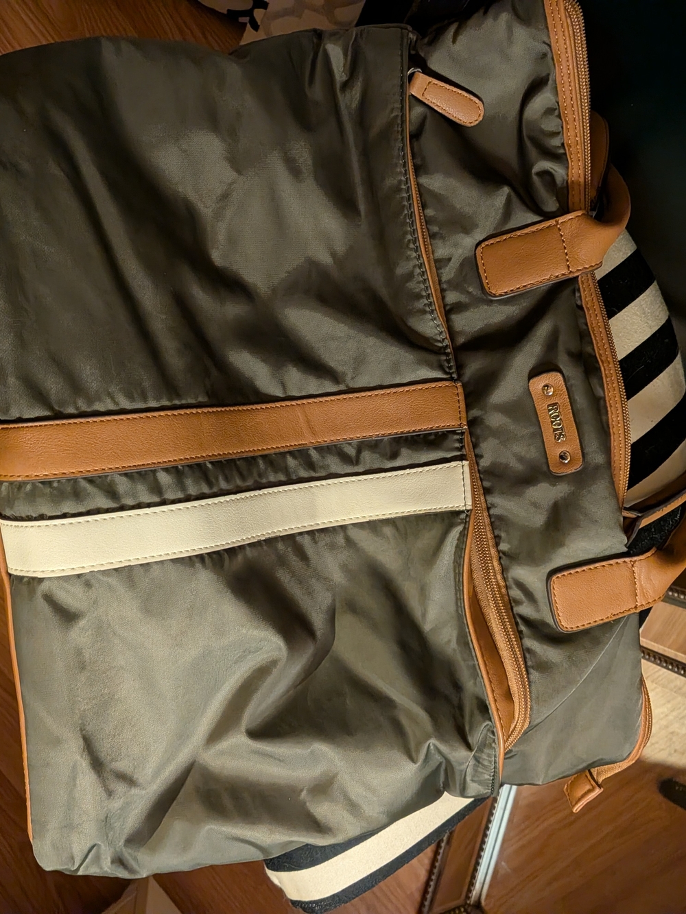 Roots Olive and Tan Purse